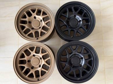 KMC KM717 Bully Overland 2Tone Colour