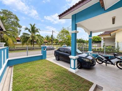 Taman Nusa Damai, Pasir Gudang. End Lot with Extra Land.