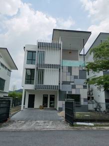 Kajang Perdana Semi D House next to Mc Donalds near Cheras & Highway