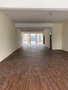 Mount Austin Mutiara Emas Facing Main Road shop for sale