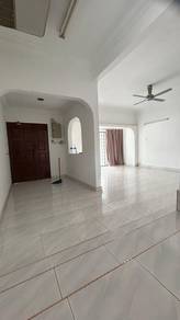 2 Storey Damansara Jaya-End Lot, Extra Side Land, Kitchen Extended