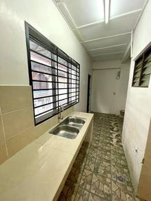 2 sty Terrace Taman Putra Indah