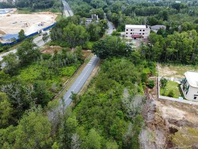 LOT TENGAH FREEHOLD Bunglow Lot di Nilai Spring Villas, NILAI