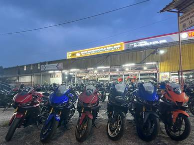 Used YAMAHA R25 V2 ABS CLEAR STOCK FULL LOAN OTR!