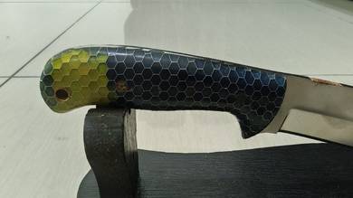 Custom Handmade Souvenir Knife with Honeycomb Hand