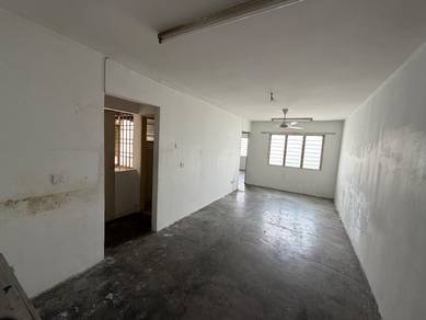 Desa Pinang at Jelutong Karpal Singh Drive near General Hospital