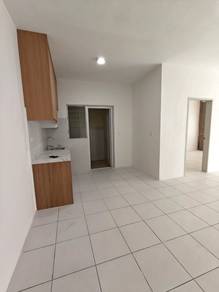 Four bedrooms apartment. Two rental options