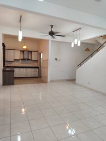 Lagoon Residences 3sty Townhouse Kota Kemuning [Freehold / Corner]