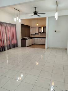 Lagoon Residences 3sty Townhouse Kota Kemuning [Freehold / Corner]
