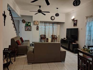 Double Storey PU 10 Taman Puchong Utama [ CORNER / FACING SOUTHWEST ]