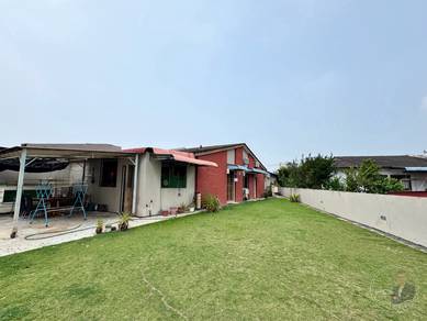 Single-Storey Semi-Detached House in Taman Bandaraya