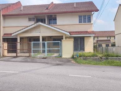 27x70 Endlot 2 Storey Putra Permai Opp McD Equine MRT Seri Kembangan