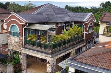 Good offer/ 10th miles/ 2 storey semi D/ 4 bedroom/ nice