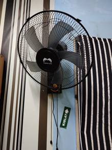 Kipas Dinding (like new)