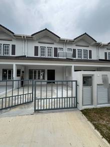 Double Storey Terrace M Senyumia Salak Tinggi Sepang
