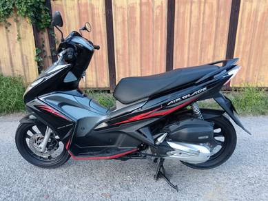Honda Airblade 125 starter cantik