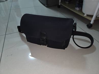 Nayo Smart Herman HL1 Sling Bag