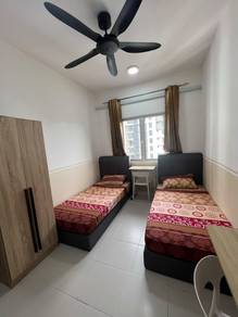 PV9 Block C-Vista Wirajaya 2 Medium Room For Rent