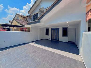 Bukit Indah 2 Storey Fully Extended Garden View