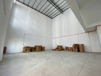 Impian Emas 3 Storey Cluster Factory Good Condition For Rent