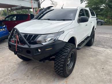 MITSUBISHI TRITON 2.4 (AUTO) Year 2017