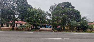 Tanah tepi jalan Di sebatu 250k Termasuk sebiji rumah