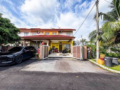 FACING OPEN CORNER LOT Double Storey Taman Idaman Murni Sepang