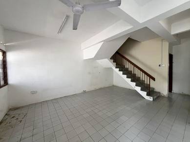 Cheap , Can Full Loan , Johor Jaya , Double Storey , 22x70 , Original