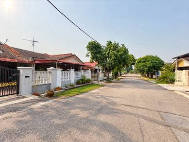 Rumah 1-tingkat Good condition @ Jalan Dedaru, Taman Megah Ria Masai
