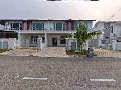 (Open Facing) Double Storey Tmn Jasin Mutiara, Melaka
