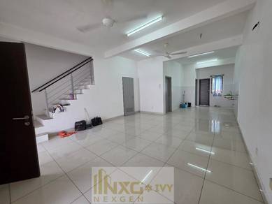 2 Sty Bandar Botanic Klang Below Market Value Prime Area,AEON,LRT3