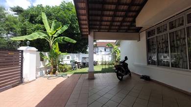 Renovated Corner 20' Xtra Land Double Storey Terrace Taman Seri Austin