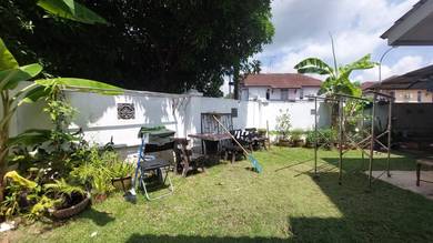Renovated Corner 20' Xtra Land Double Storey Terrace Taman Seri Austin