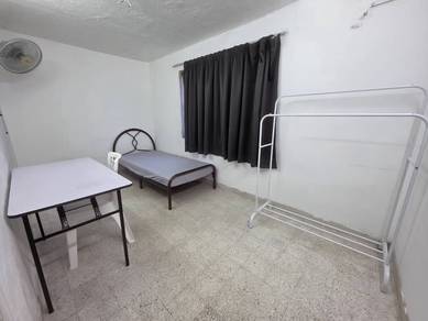 Low Depo ✅ Affordable Room Rental 💰  For Rent near LRT Kelana Jaya