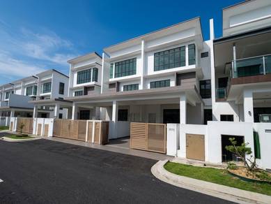 Melaka Ayer Keroh Ozana Residence 2.5 Storey Super Below Bank Value
