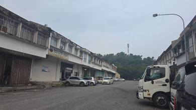 Semenyih Bandar Teknologi 1.5 Storey Terrace Factory
