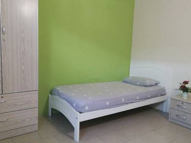 Private Room Beside Vivacity Tabuan Jaya