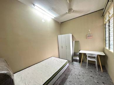 Bilik Medium F/Furnished Block G Tingkat 1 MENTARI Court Apartment
