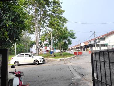 Termurah Teres Setingkat Taman Salak Baiduri ,Landed