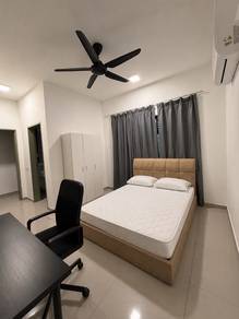 MASTER ROOM- D’VERVAIN📍DAMANSARA PERDANA ✨ Mixed gender &Female UNIT