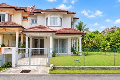 Corner Huge 📞 2 Storey Terrace House Lestari Perdana Seri Kembangan