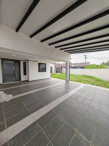 Taman Universiti Corner Lot Single Storey House For SALE