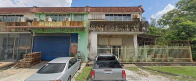 Taman Perindustrian Puchong Utama 2 Story Corner Link Factory for Sale