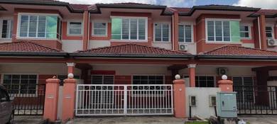 Double Storey Intermediate Terrace House at Merdang Gayam, Uni Garden