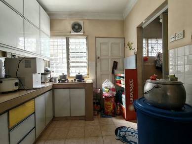 Batu Caves | Sri Gombak 2 Storey House | 4 Room 2 Bath | Freehold