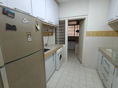 Anjung Hijau 3rooms 2baths with air-cond semi furnished 1carpark