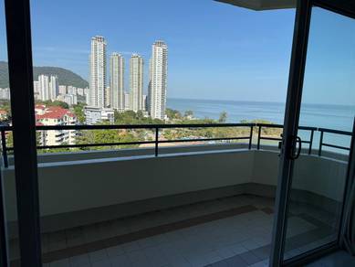 Diamond Villa Emeral Tower in Tanjung Bunga