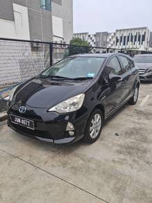 Toyota PRIUS C 1.5 (HYBRID) NHP10R (A)