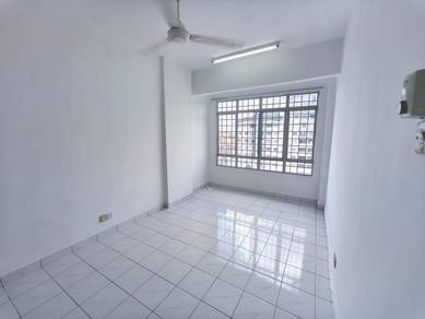 Suria kipark apartment for rent, kepong Taman kip, block c ,high floor