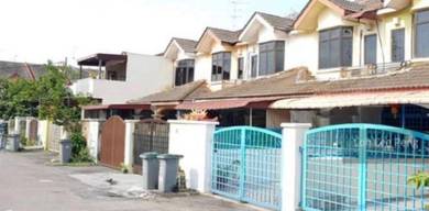 Skudai Taman Sri Yaakob Jalan Putra L.M.Cost Double Storey House